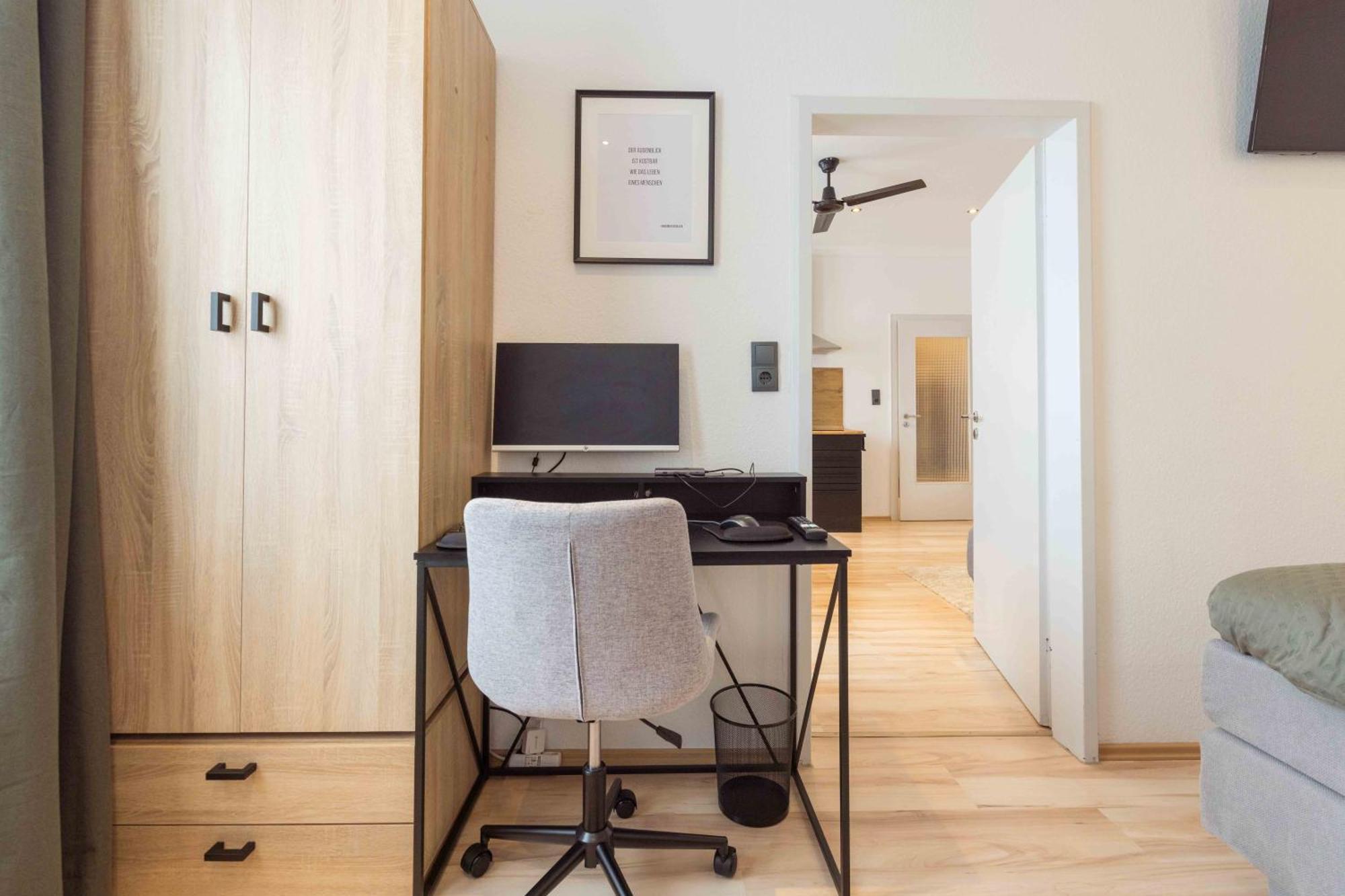 Schillerapartment Hof, Kueche, 24H Digital-Checkin, Parkplatz, Wlan250Mbit Hof  Luaran gambar